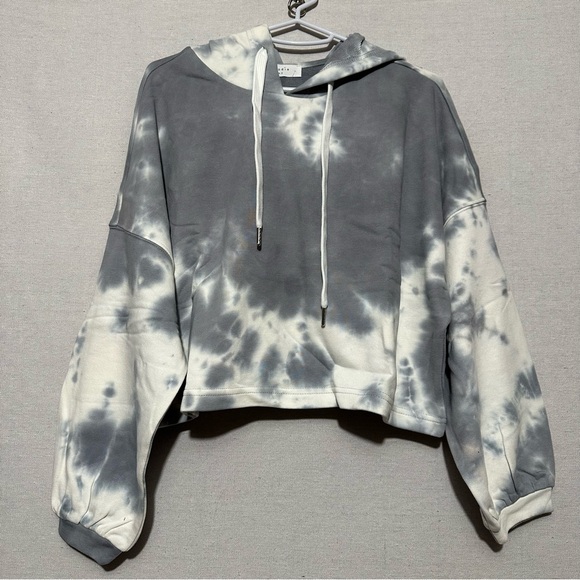 Elodie Tops - NWT Elodie Tie-Dye Cropped Hoodie - size S